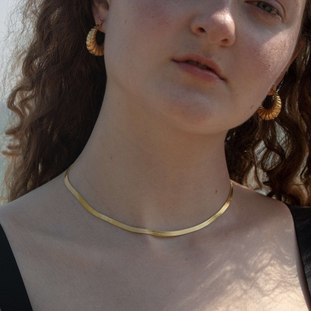 Mila Classic Herringbone Necklace