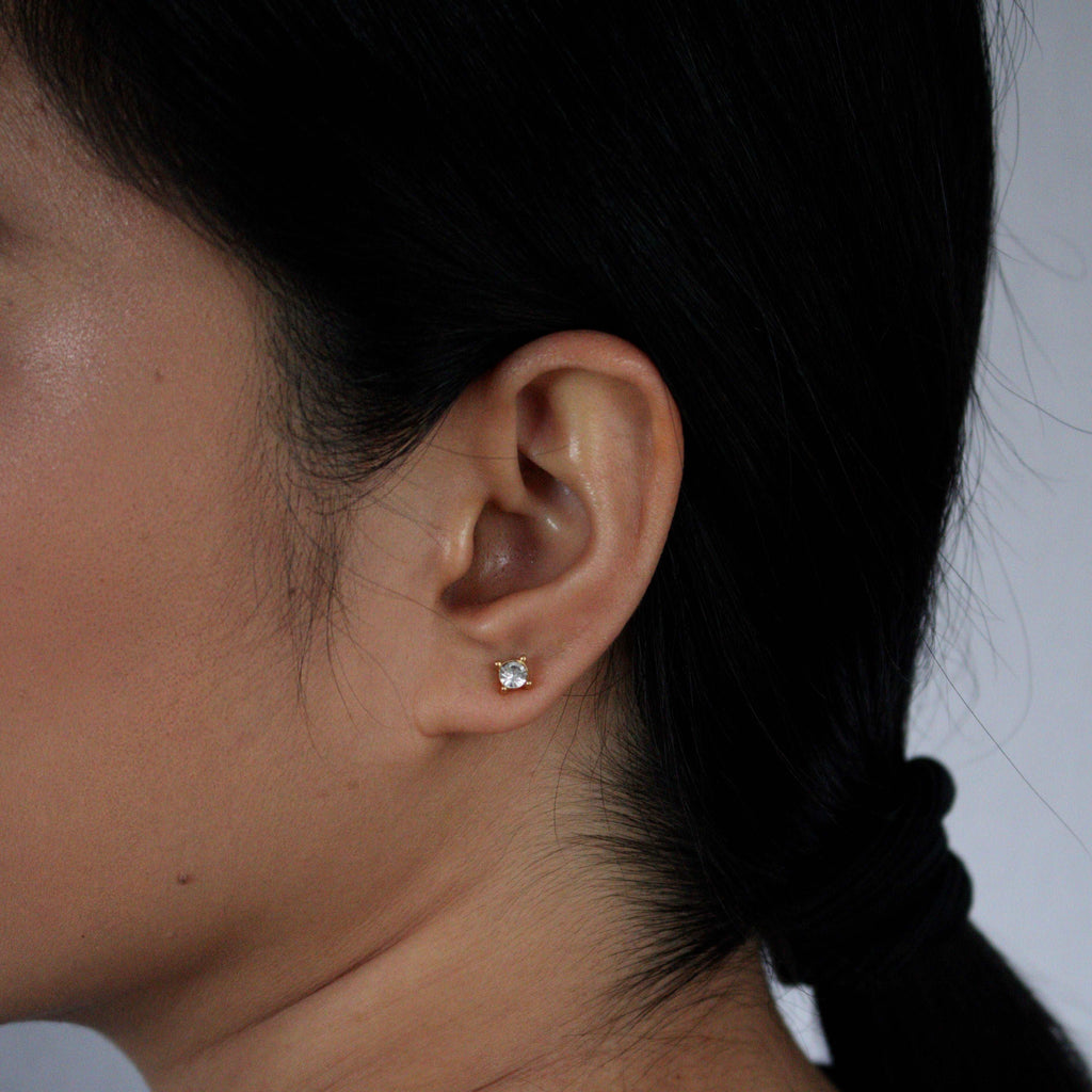 Claudette Sparkling Stud Earrings